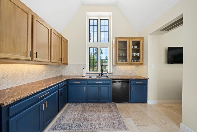 12986 Wood Harbour Dr, Montgomery, TX 77356 - kitchen with dishwasher, a sink, tasteful backsplash, healthy amount of natural light, and high vaulted ceiling