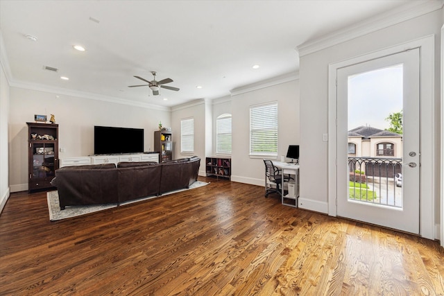 5204 Chestnut St, Bellaire, TX 77401 - living area with wood finished floors, ceiling fan, a desk, baseboards, and recessed lighting