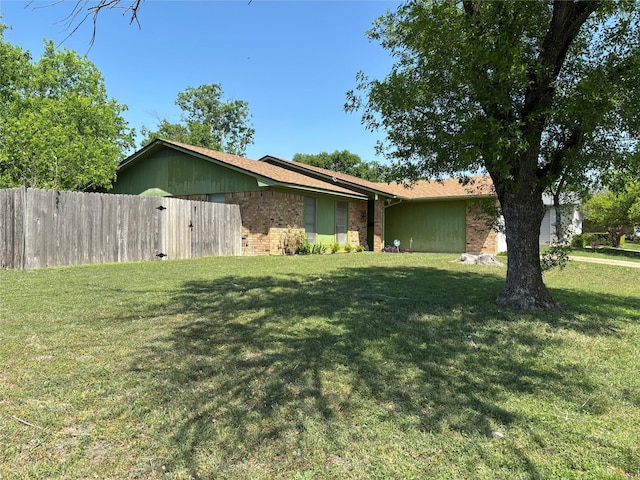 802 Yorktown Dr, Temple, TX 76504 - view of side of property featuring brick siding