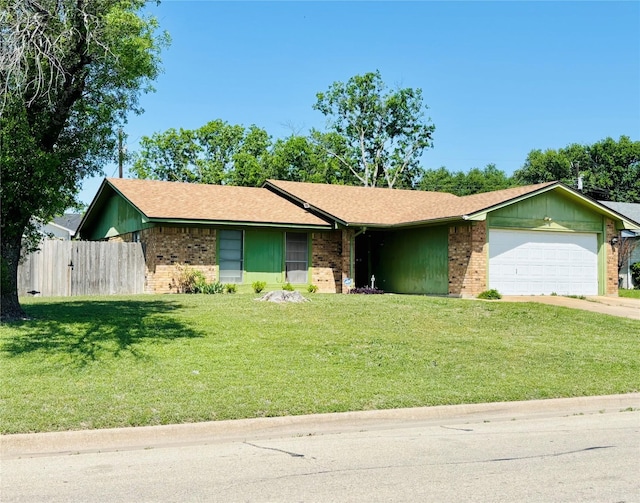 802 Yorktown Dr, Temple, TX 76504 - ranch-style home with brick siding, a garage, and concrete driveway