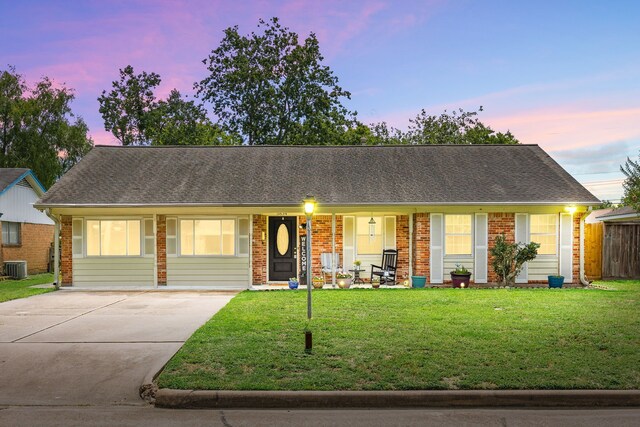 5834 Shurmard Dr, Houston, TX 77092 - photo 1