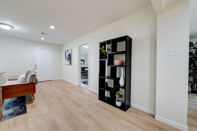 104 18th Ave N, Texas City, TX 77590 - home office with light wood-style floors, recessed lighting, and baseboards