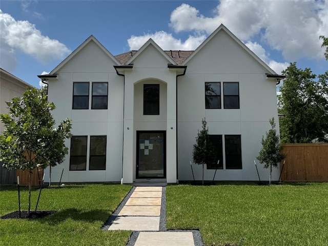 5005 Chestnut St, Bellaire, TX 77401 - view of front of home featuring stucco siding