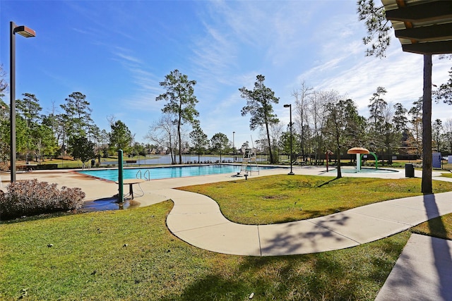 13303 Bomoseen Lake Rd, Houston, TX 77044 - community pool with a lawn