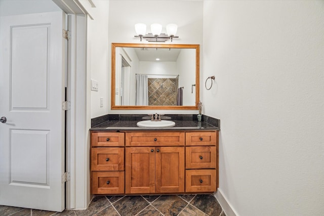 6110 Clyde St, Houston, TX 77007 - full bath with vanity and baseboards