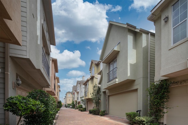 2804 Sherwin St, Houston, TX 77007 - view of road featuring a residential view