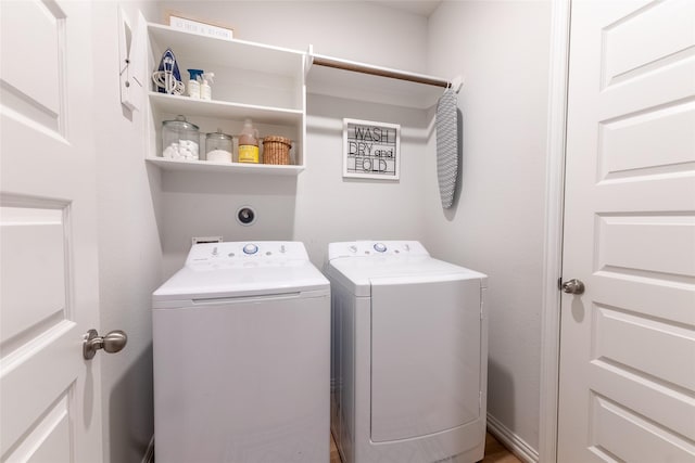 16935 Lagos Ln, Crosby, TX 77532 - washroom featuring washer and clothes dryer