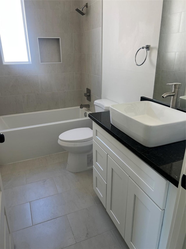 2931 El Fenice Ln, Houston, TX 77057 - bathroom with vanity, toilet, and tub / shower combination