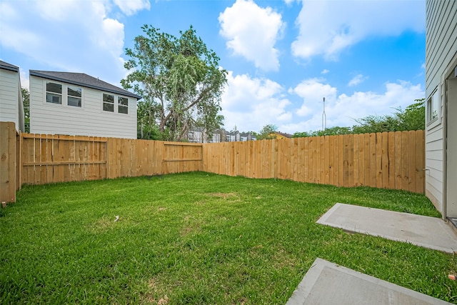6023 Maybell, Houston, TX 77091 - view of yard featuring a patio