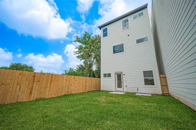 6023 Maybell, Houston, TX 77091 - view of back of property