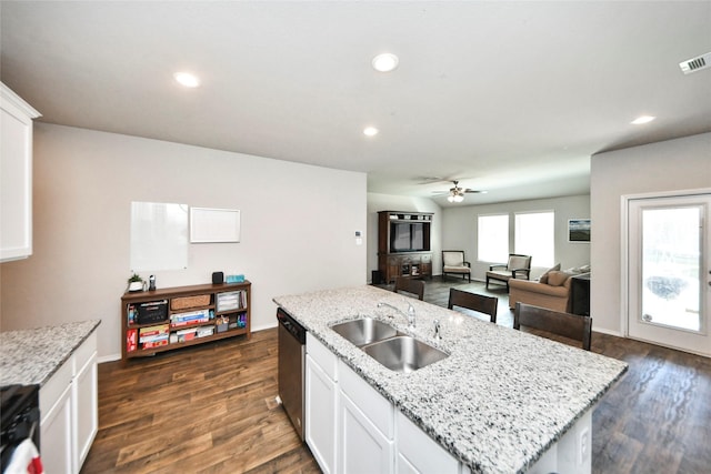 14133 Sharktooth Hill Ln, Conroe, TX 77384 - kitchen with a sink, dishwasher, a ceiling fan, dark wood-style flooring, and recessed lighting