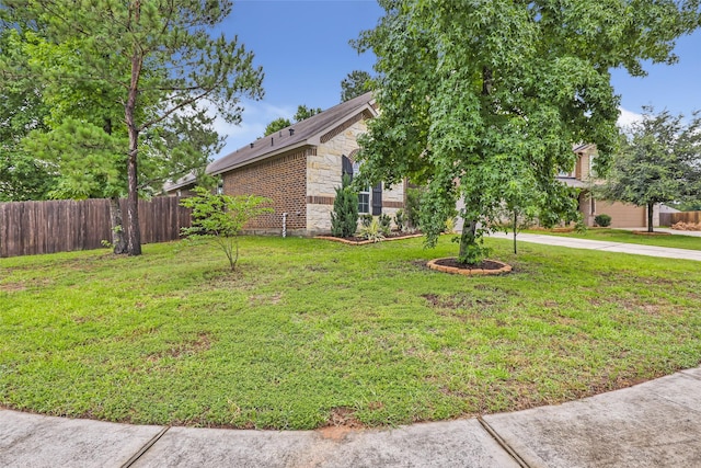 30510 Legend Oaks Ct, Magnolia, TX 77355 - view of yard featuring concrete driveway