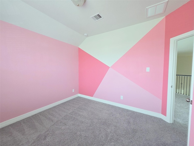 3559 Britton Burrow Way, Richmond, TX 77406 - empty room featuring carpet, vaulted ceiling, and baseboards