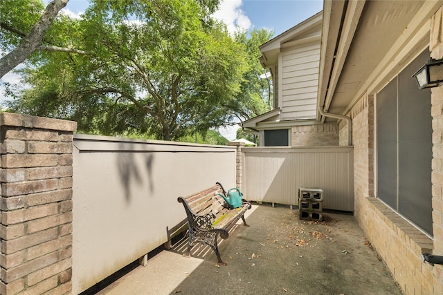 2711 Grants Lake Blvd Unit 144, Sugar Land, TX 77479 - view of patio / terrace