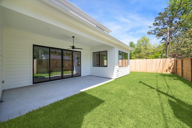 1707 Nina Lee Ln, Houston, TX 77018 - view of yard with a patio and ceiling fan
