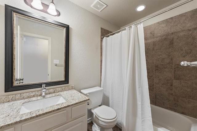 527 Oak Ridge Grove Cir, Spring, TX 77386 - full bathroom featuring vanity, toilet, a textured wall, shower / tub combo with curtain, and recessed lighting