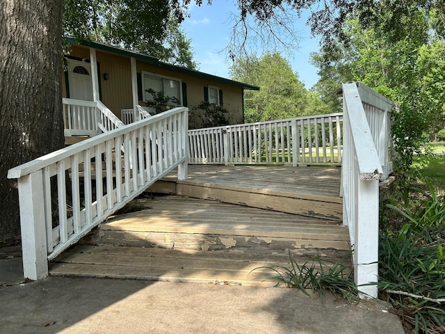 320 Deer Run Rd, Trinity, TX 75862 - view of wooden terrace
