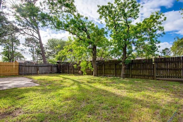 828 Noreda St, Angleton, TX 77515 - view of yard with a patio