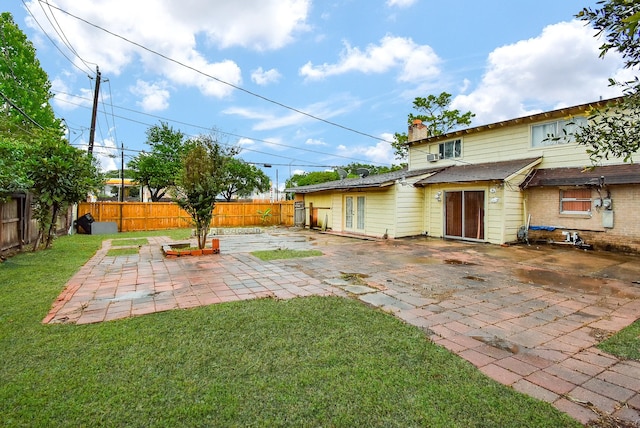 8602 Ariel St, Houston, TX 77074 - view of yard with a patio