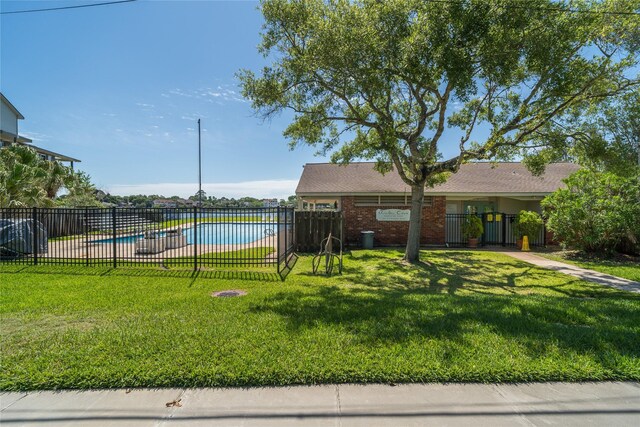 215 Whispering Oaks Dr, Taylor Lake Village, TX 77586 - view of pool