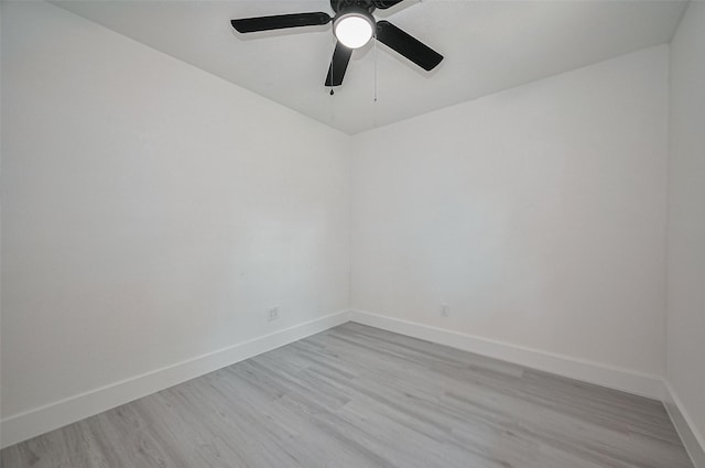 15622 Corsair Rd, Houston, TX 77053 - unfurnished room with baseboards, light wood-type flooring, and a ceiling fan