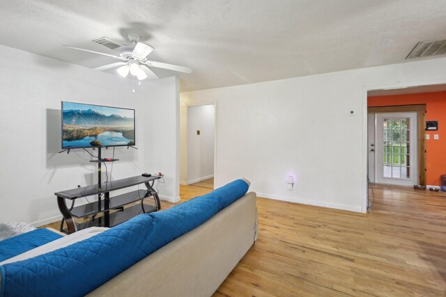 49 Hall Dr N, Montgomery, TX 77316 - photo 4