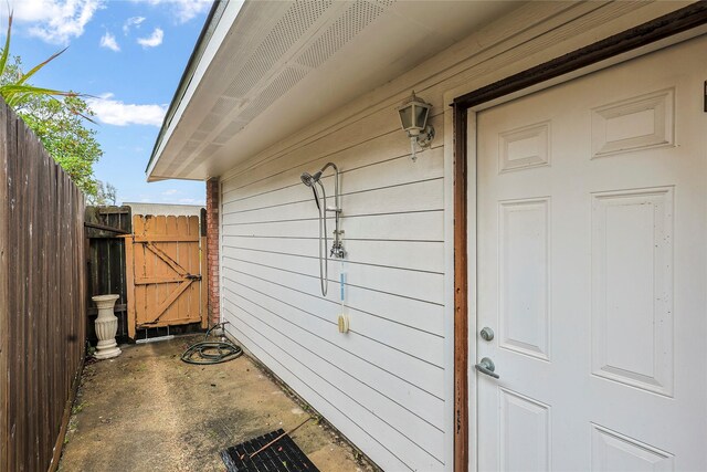 3415 80th St, Galveston, TX 77551 - view of property entrance