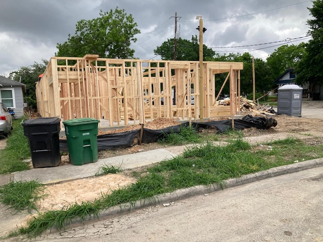 3419 Dennis St, Houston, TX 77004 - exterior space