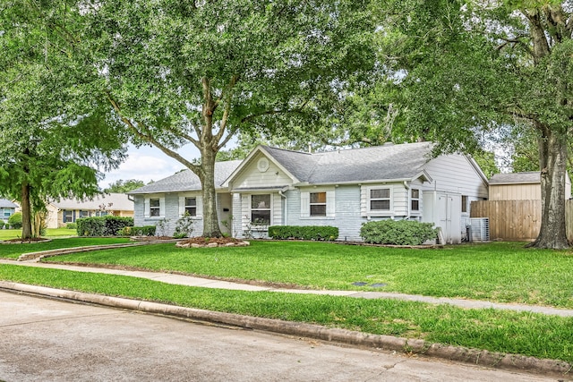 10718 Dunlap St, Houston, TX 77096 - single story home featuring a shingled roof