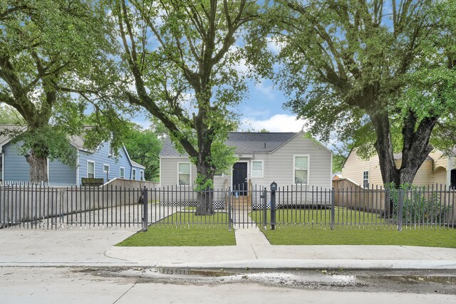 207 Wafer St, Pasadena, TX 77506 - photo 1