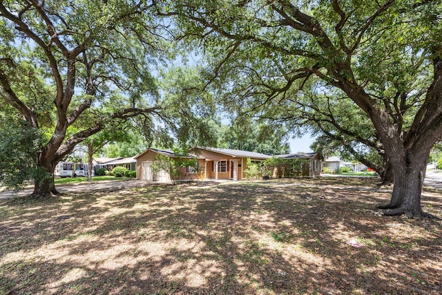 917 Alvin St, Pasadena, TX 77506 - single story home with a garage