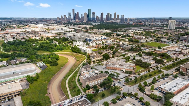 111 E 2nd St, Houston, TX 77007 - view of property location with city skyline