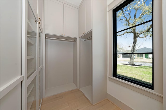 1253 Lamonte Ln, Houston, TX 77018 - spacious closet featuring light wood-style floors