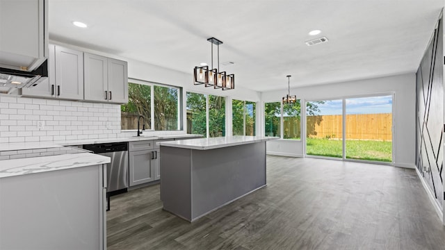 8603 Twisting Vine Ln, Houston, TX 77040 - kitchen with dishwasher, gray cabinetry, tasteful backsplash, a chandelier, and dark wood-style floors