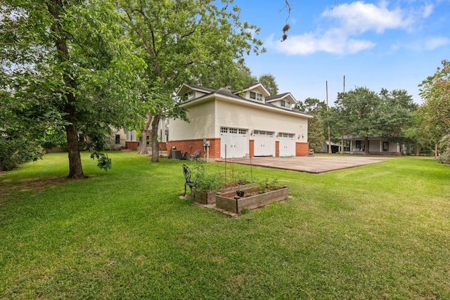 401 N Walnut Ave, Eagle Lake, TX 77434 - photo 32