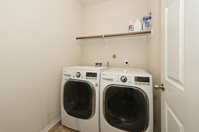 3314 Tall Sycamore Trl, Katy, TX 77493 - washroom with independent washer and dryer and baseboards