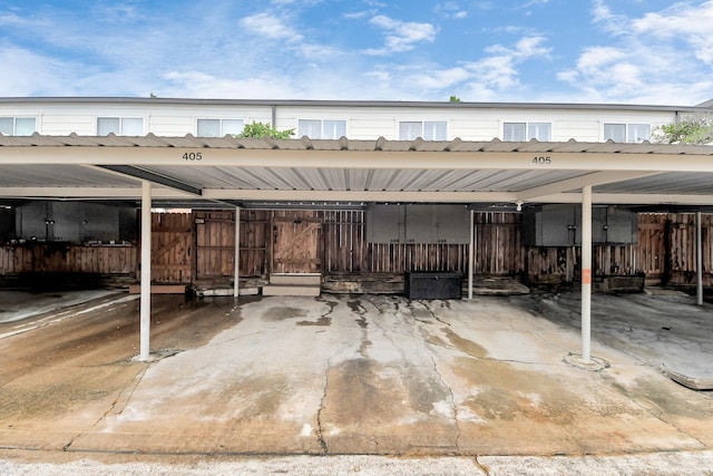 405 N Post Oak Ln Unit 405, Houston, TX 77024 - view of patio / terrace