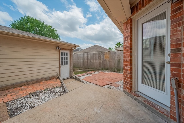 8621 Rustling Lvs Dr, Houston, TX 77083 - view of patio
