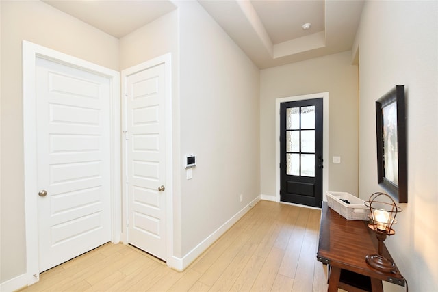 22911 Pearl Glen Dr, Richmond, TX 77469 - foyer featuring light wood-style floors and baseboards