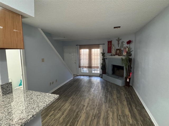 7402 Alabonson Rd Unit 303, Houston, TX 77088 - photo 2