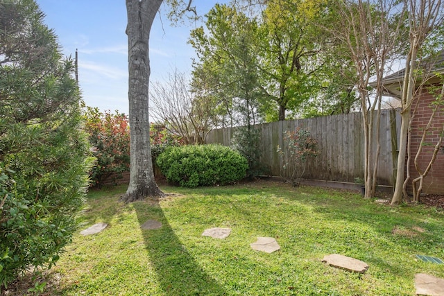 1327 Mission Chase Dr, Houston, TX 77077 - view of yard
