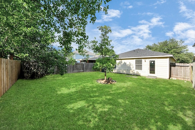12047 Madison Oak St, Houston, TX 77038 - view of yard
