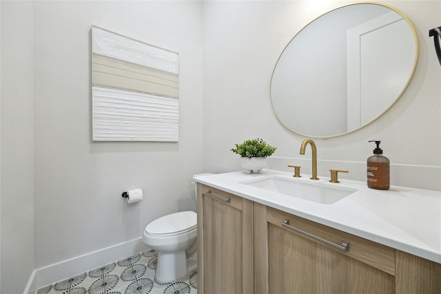3907D Tulane St, Houston, TX 77018 - bathroom with vanity, toilet, and baseboards