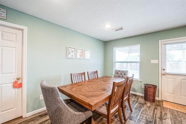 2957 Water Willow Ln, Pearland, TX 77581 - dining space with wood finished floors and recessed lighting