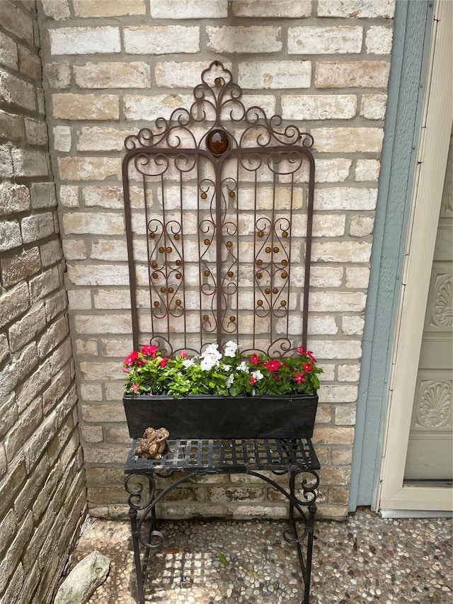 325 E Main St, Brenham, TX 77833 - exterior view of brick siding