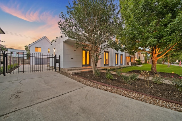 3810 Bellefontaine St, Houston, TX 77025 - view of front of house featuring a gate and driveway