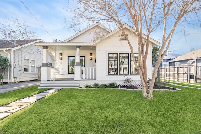 2229 Singleton St, Houston, TX 77008 - view of front facade featuring a porch