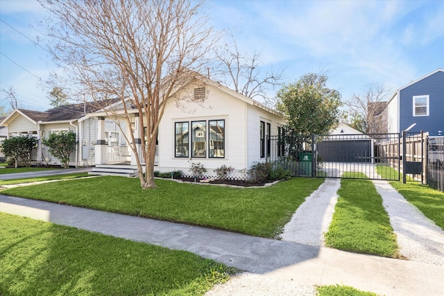 2229 Singleton St, Houston, TX 77008 - view of front of house featuring a gate