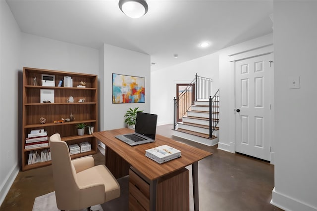 1226 Peden St, Houston, TX 77006 - office area featuring concrete floors, baseboards, and recessed lighting