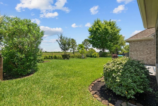 4510 Bonita Way, League City, TX 77573 - view of yard